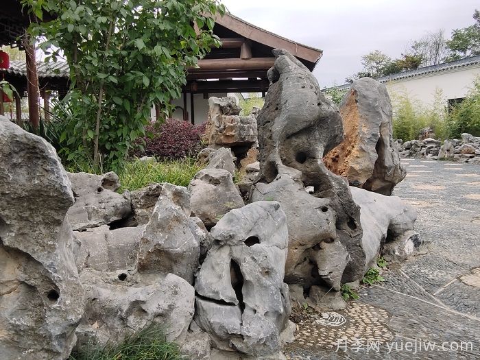 如何选择庭院景观石品种？(图3)